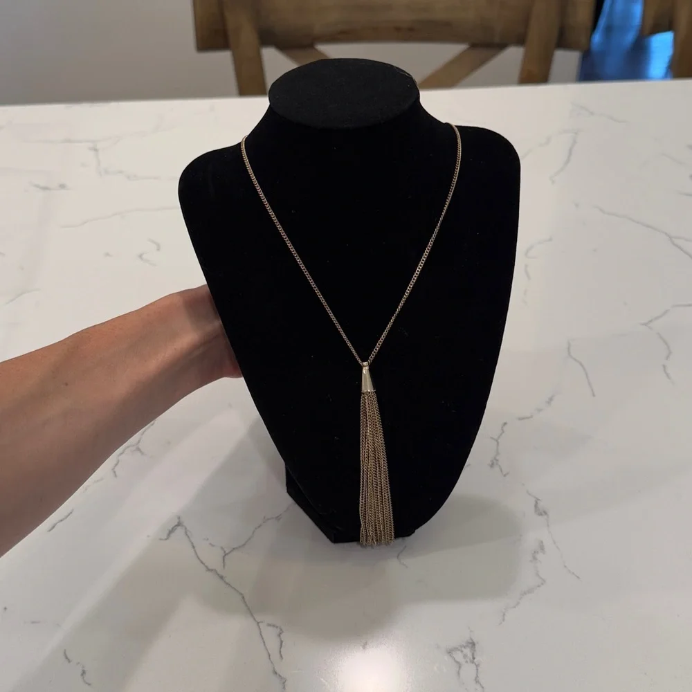 LOFT gold tassel necklace - Picture 1 of 4